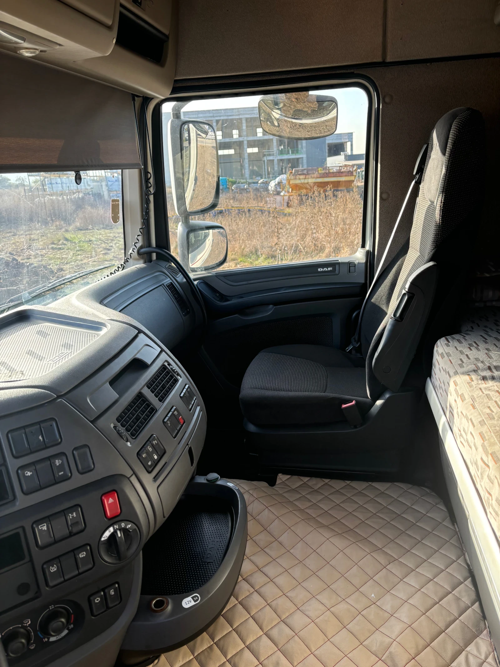 Daf FT XF 106  EURO 6 ADR - изображение 7