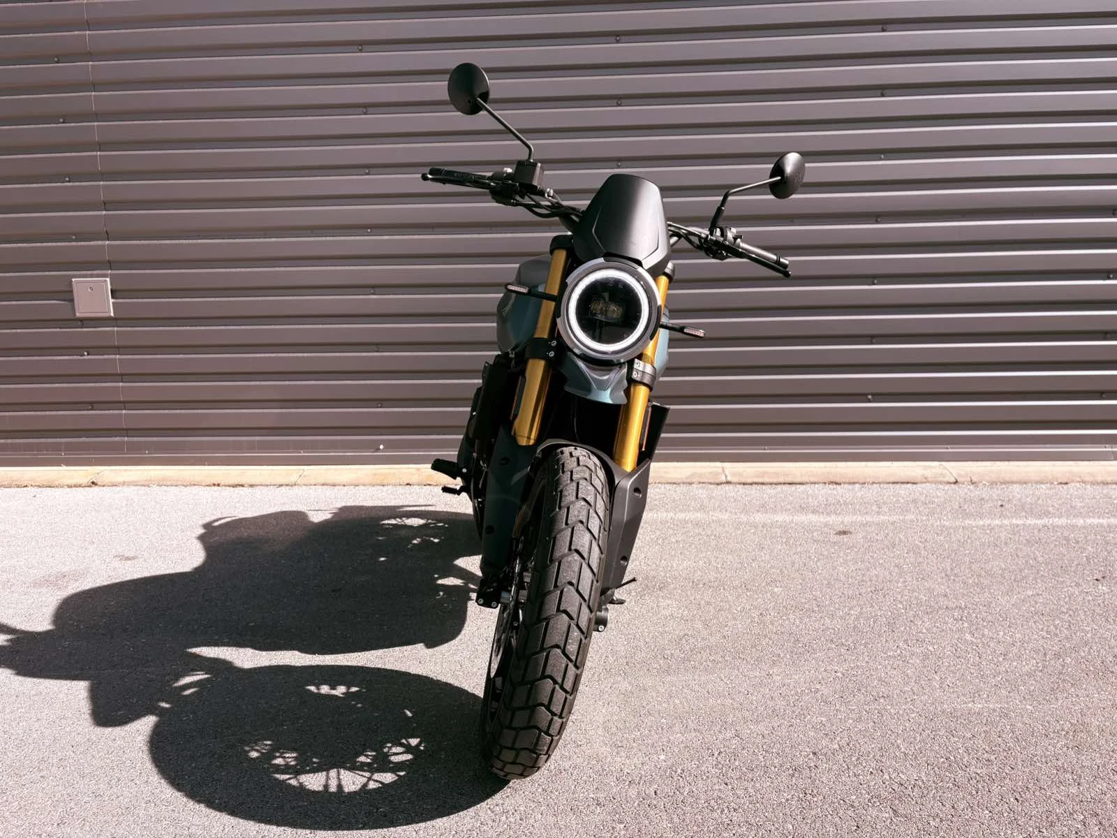 Moto Morini Seiemmezzo SCR | Mobile.bg � ����������� 2