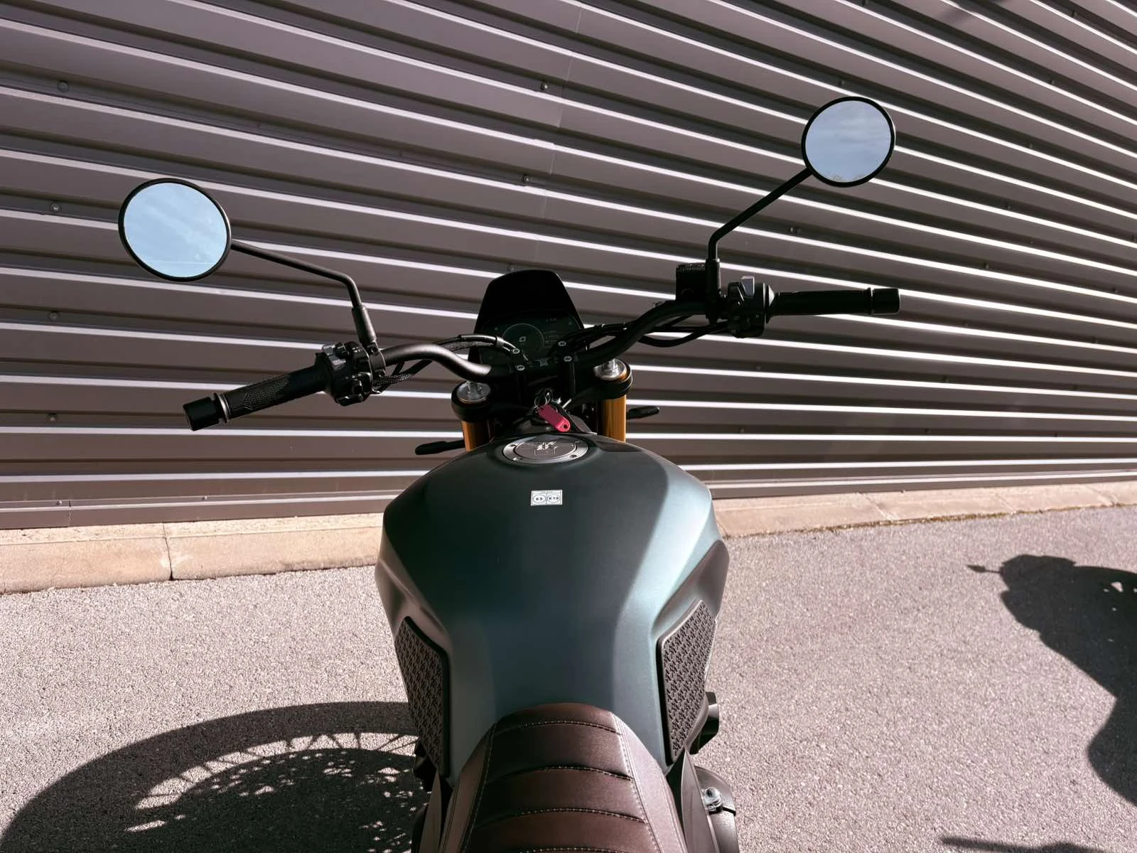 Moto Morini Seiemmezzo SCR | Mobile.bg � ����������� 9