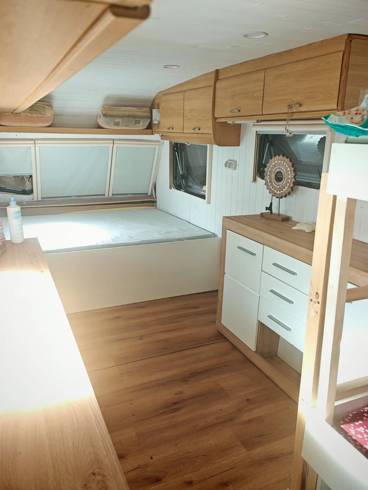 �������� LUNAR ZENITCH 6 | Mobile.bg � ����������� 6