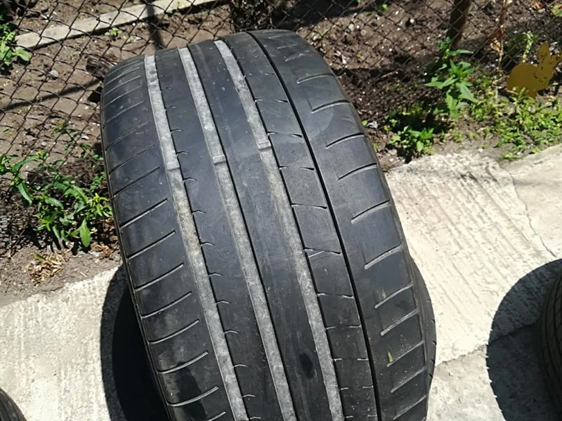 Гуми Летни 255/35R19, снимка 2 - Гуми и джанти - 21670834