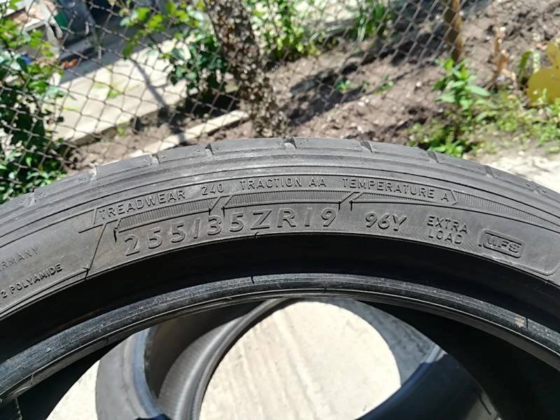 Гуми Летни 255/35R19, снимка 6 - Гуми и джанти - 21670834