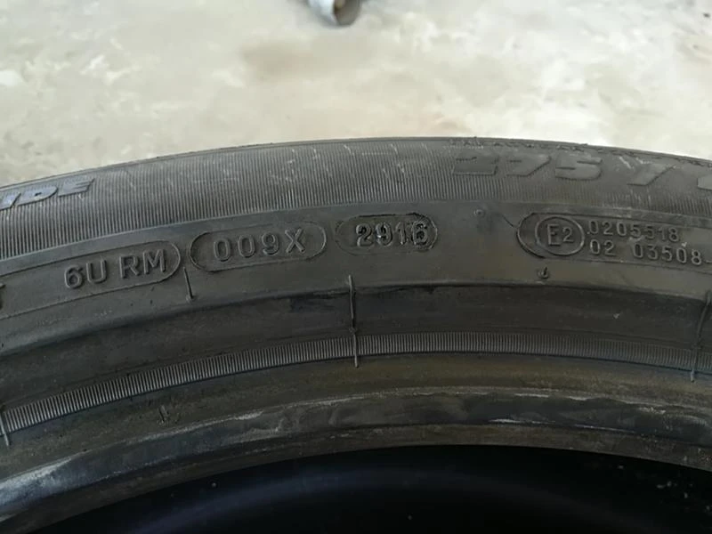 Гуми Летни 275/45R20, снимка 6 - Гуми и джанти - 21882422