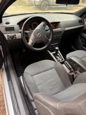 Opel Astra H GTC 1.4, снимка 9