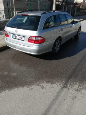 Mercedes-Benz E 320, снимка 4