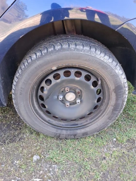 VW Touran - 3800 € / 7432.15 лв. - 22782495 11