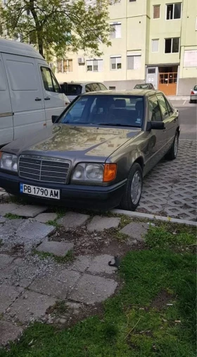 Mercedes-Benz 124 
