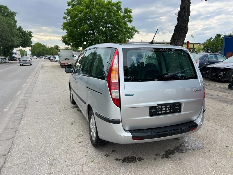 Fiat Ulysse 2.2 JTD(HDi), снимка 5 - Автомобили и джипове - 41162214