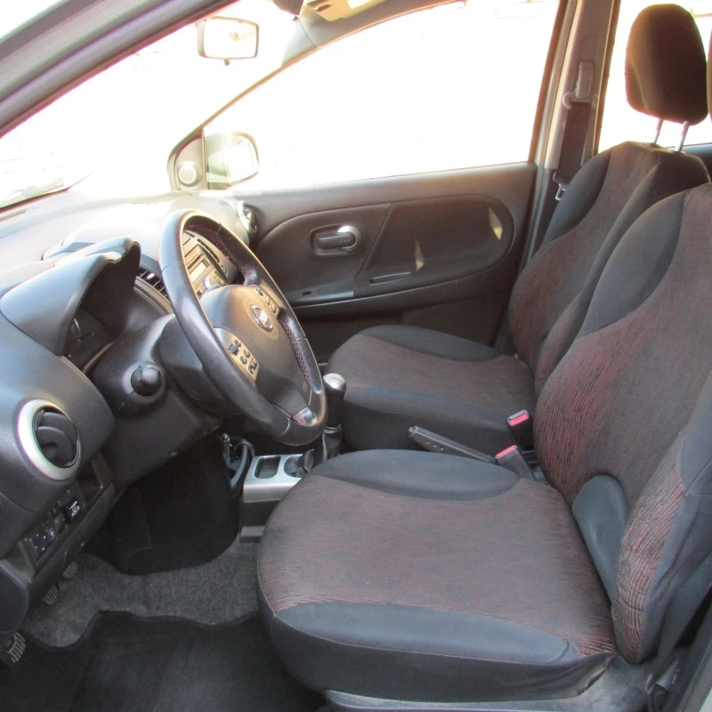 Nissan Note 1.4, снимка 10 - Автомобили и джипове - 49536231