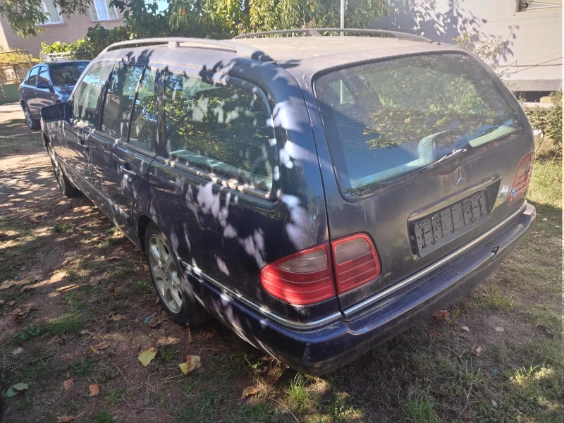 Mercedes-Benz E 250, снимка 5 - Автомобили и джипове - 47483819