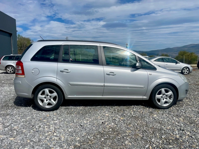 Opel Zafira 1.9 CDTI 150 000км, снимка 4 - Автомобили и джипове - 47537087