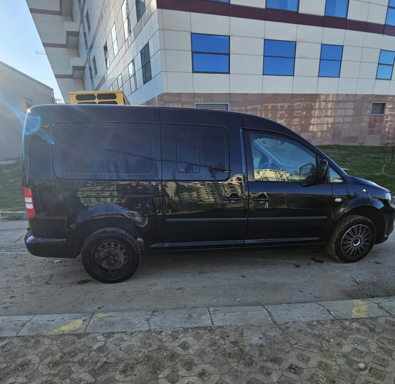 VW Caddy 1.6 TDI/ 7-МЕСТЕН/ ТЕГЛИЧ/, снимка 6 - Автомобили и джипове - 48037588