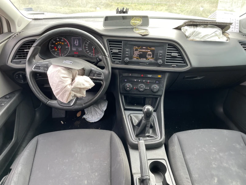 Seat Leon 1.5 TGi, снимка 7 - Автомобили и джипове - 48228838