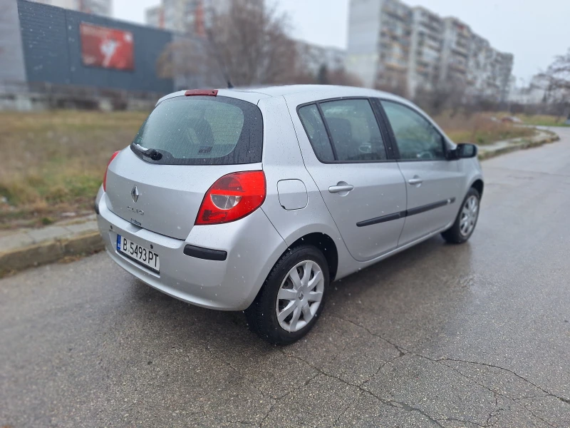 Renault Clio, снимка 4 - Автомобили и джипове - 49155617