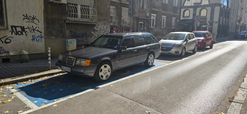 Mercedes-Benz 124 Е 2.8 Бензин - 7 местен , снимка 14 - Автомобили и джипове - 51827245