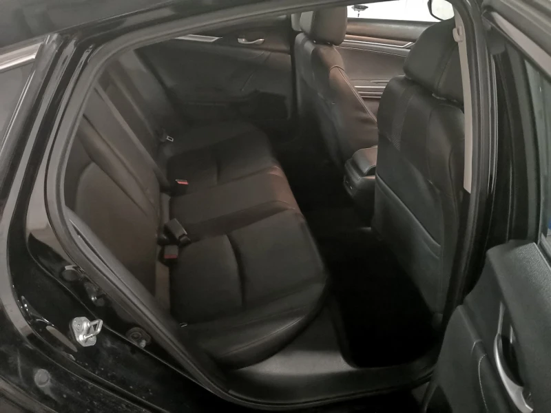 Honda Civic Touring Facelift , снимка 15 - Автомобили и джипове - 52579399