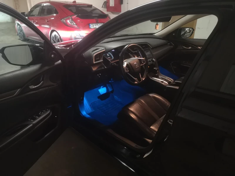 Honda Civic Touring Facelift , снимка 7 - Автомобили и джипове - 52579399