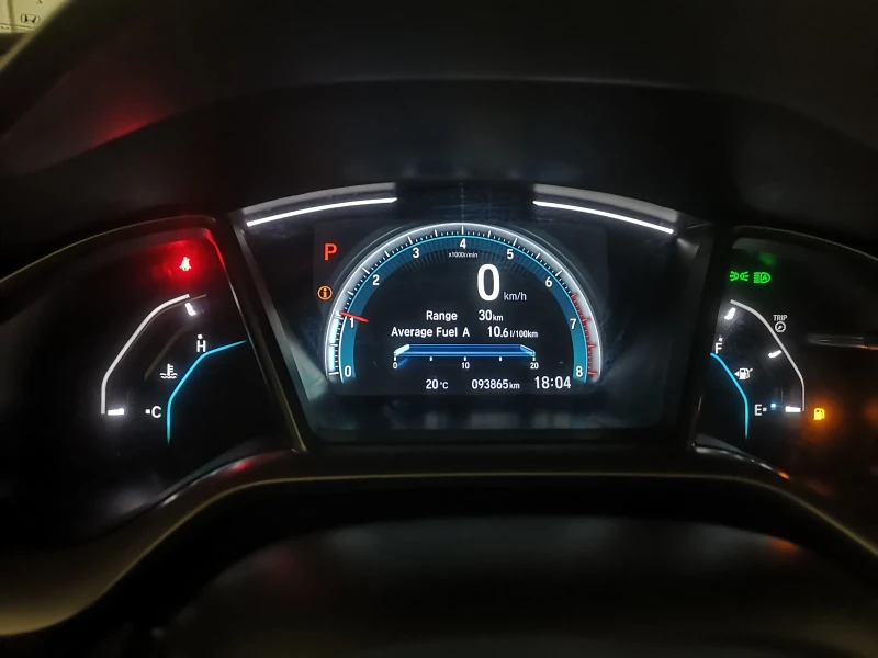 Honda Civic Touring Facelift , снимка 9 - Автомобили и джипове - 52579399