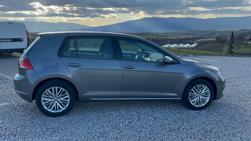 VW Golf 1.6TDI* MULTI* 360* NAVI* СЕРВИЗНА ИСТОРИЯ* , снимка 8 - Автомобили и джипове - 52774122