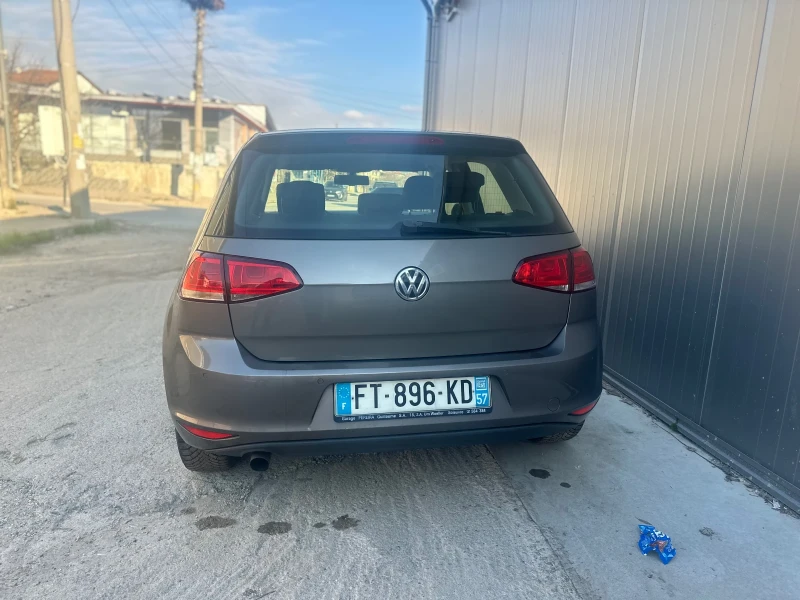 VW Golf 1.6TDI* MULTI* 360* NAVI* СЕРВИЗНА ИСТОРИЯ* , снимка 6 - Автомобили и джипове - 52774122