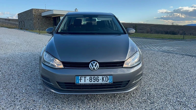 VW Golf 1.6TDI* MULTI* 360* NAVI* СЕРВИЗНА ИСТОРИЯ* , снимка 2 - Автомобили и джипове - 52774122