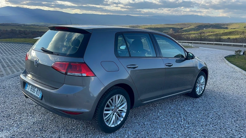 VW Golf 1.6TDI* MULTI* 360* NAVI* СЕРВИЗНА ИСТОРИЯ* , снимка 7 - Автомобили и джипове - 52774122
