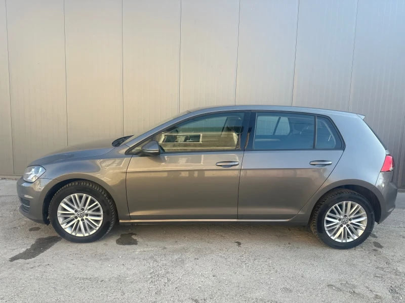 VW Golf 1.6TDI* MULTI* 360* NAVI* СЕРВИЗНА ИСТОРИЯ* , снимка 8 - Автомобили и джипове - 52774122