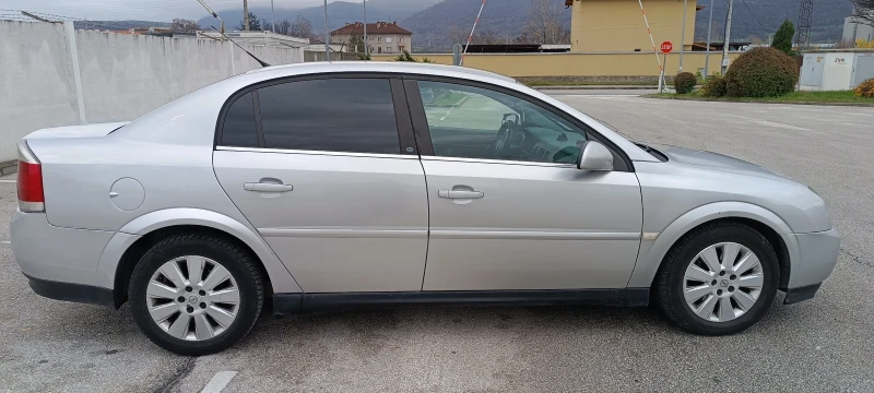 Opel Vectra 2.2dti, снимка 6 - Автомобили и джипове - 53272330