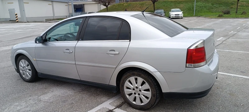 Opel Vectra 2.2dti, снимка 3 - Автомобили и джипове - 53272330