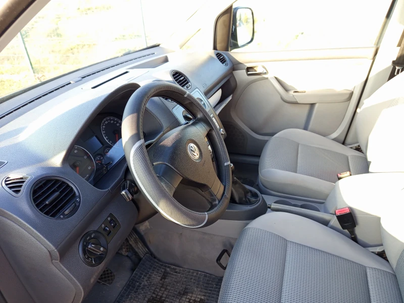 VW Caddy, снимка 6 - Автомобили и джипове - 53579878