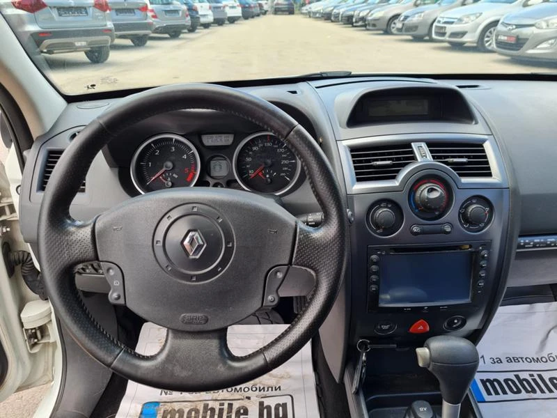 Renault Megane 1.9 дизел!, снимка 11 - Автомобили и джипове - 36969817