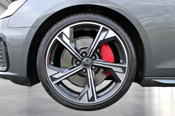 Audi A4 Avant 45 TFSI Quattro = S-line = Гаранция - изображение 5