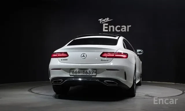 Mercedes-Benz E 400 COUPE / 4M / PANO / 360 / HUD / ОБДУХ / ЛИЗИНГ, снимка 4 - Автомобили и джипове - 55755037