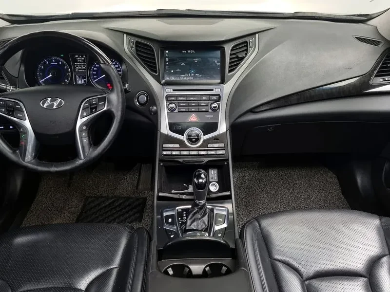 Hyundai Grandeur HG240, снимка 7 - Автомобили и джипове - 56325239