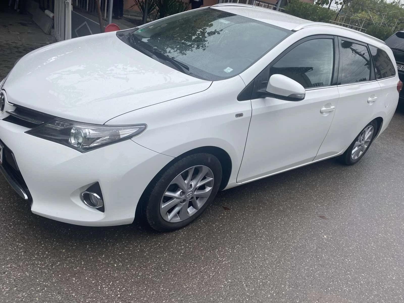 Toyota Auris Бензин-Газ - изображение 5