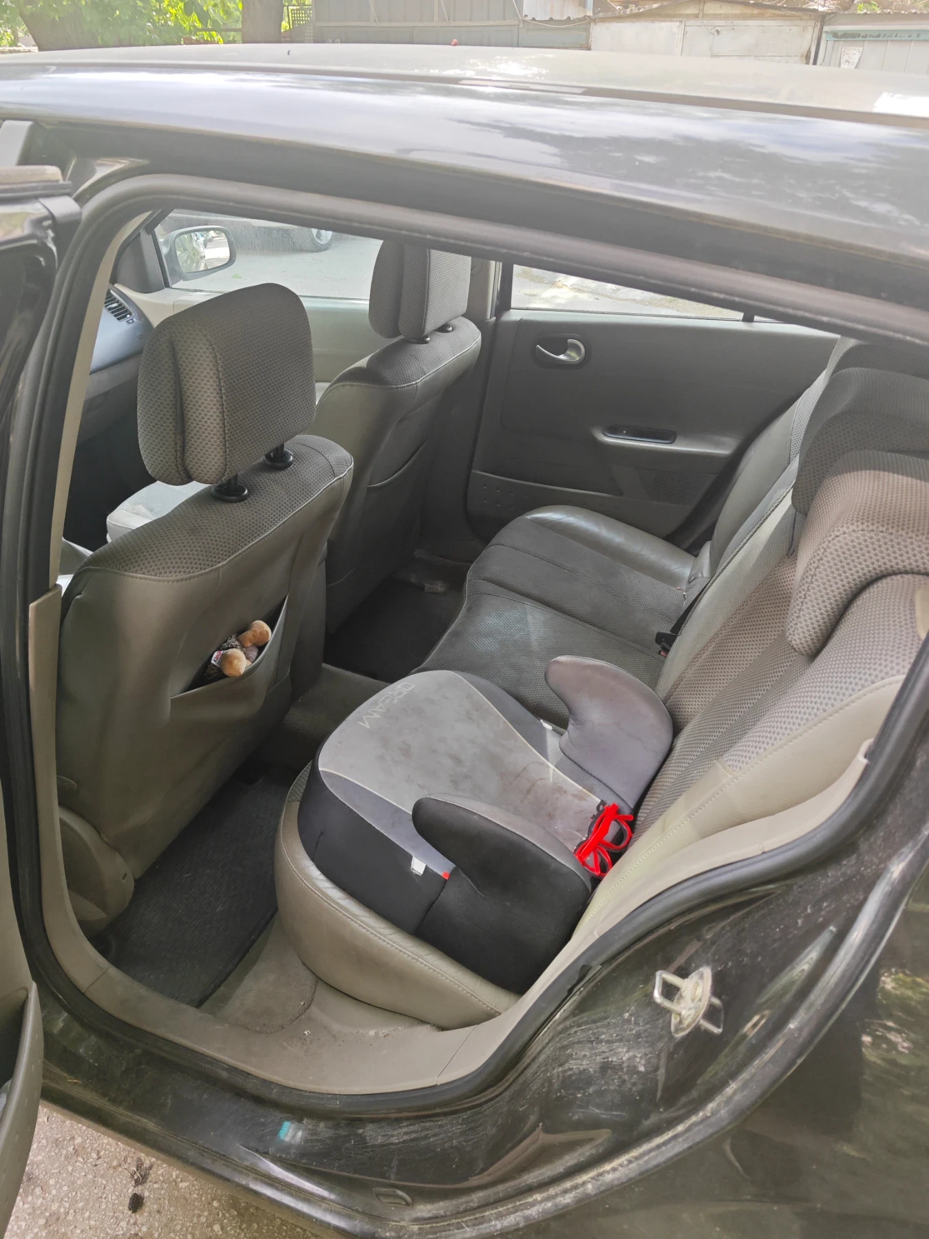 Renault Megane 1.5 - изображение 6