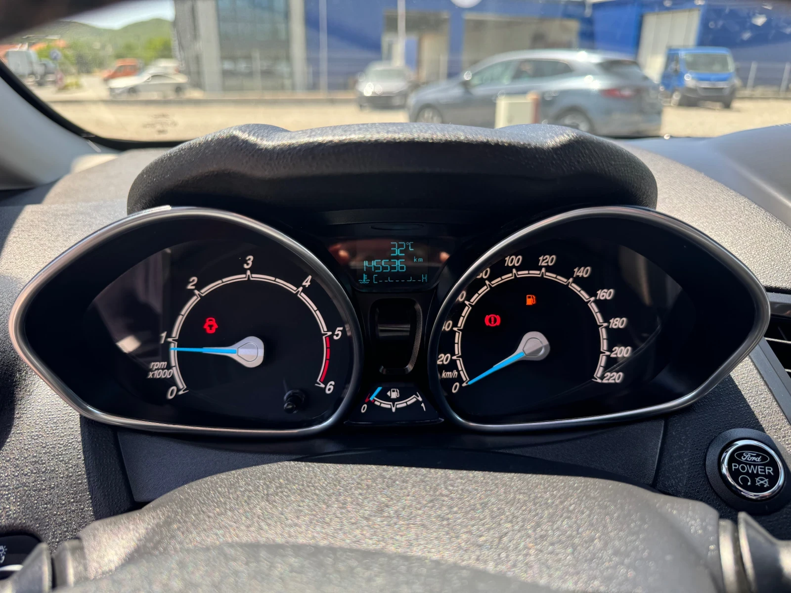 Ford Fiesta 1.5TDCI TITANIUM - изображение 7