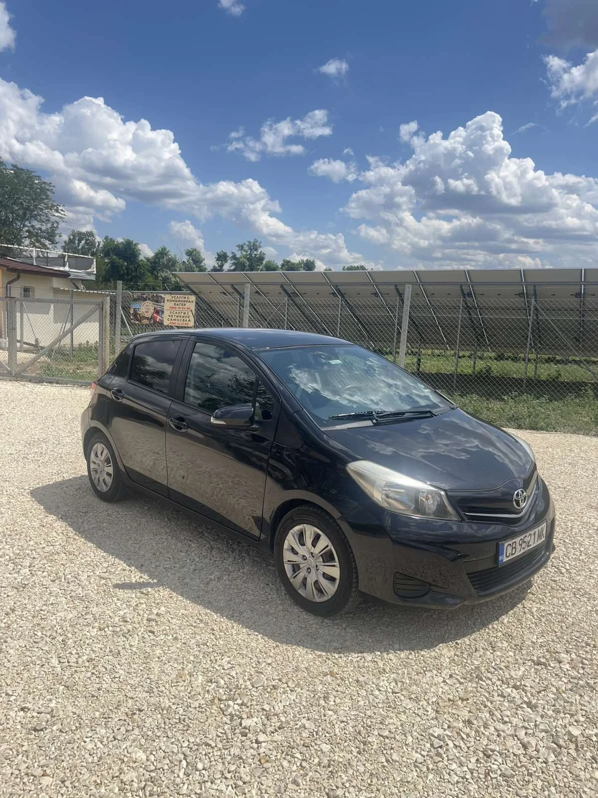 Toyota Yaris 1.3 - изображение 3