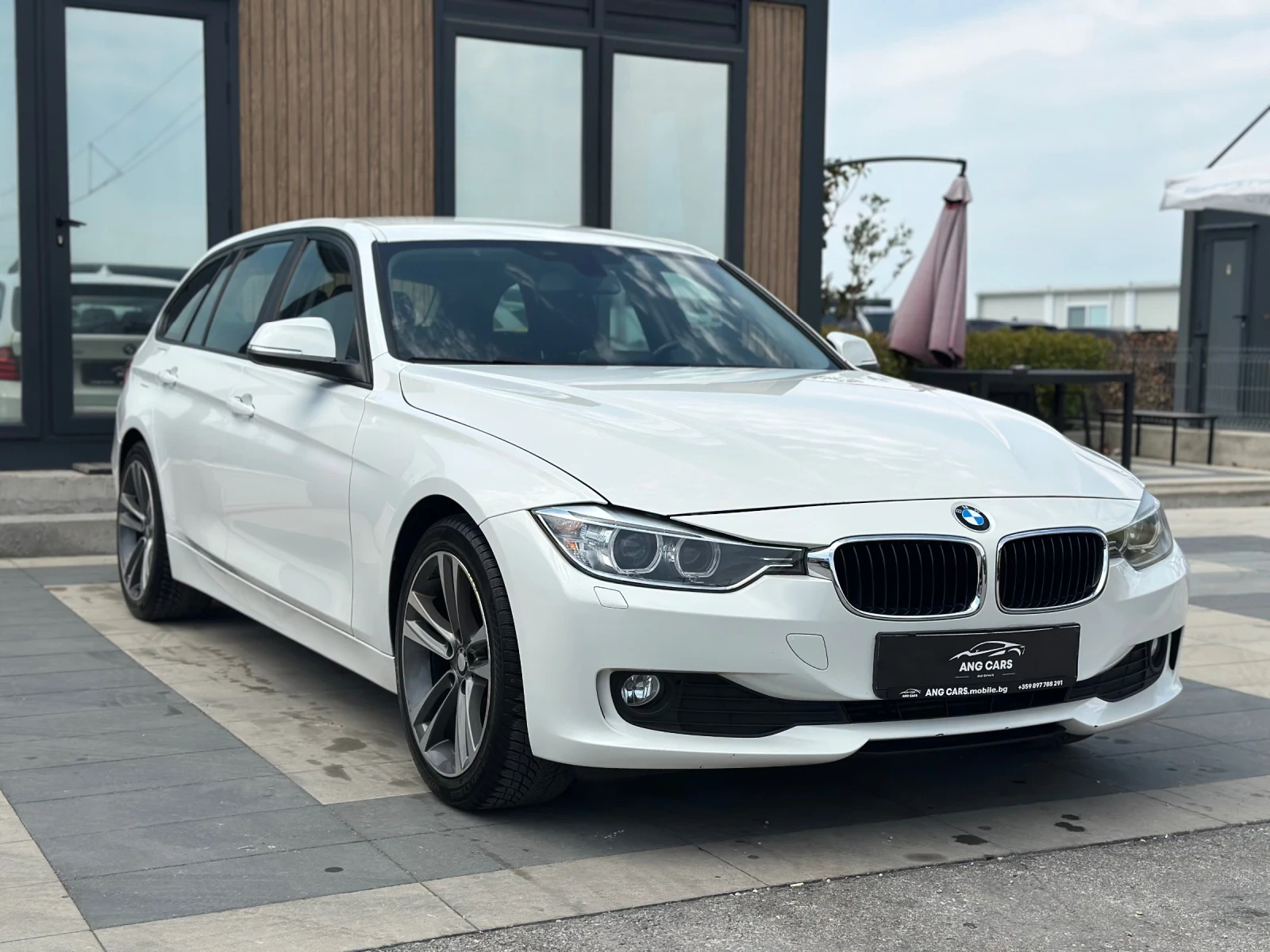 BMW 320 d* Touring* Автоматик* Led*  - изображение 2