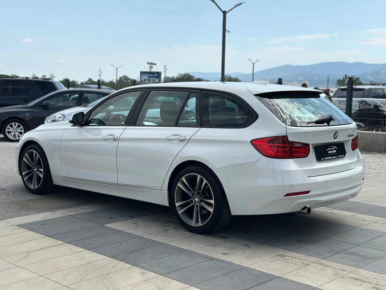 BMW 320 d* Touring* Автоматик* Led*  - изображение 4