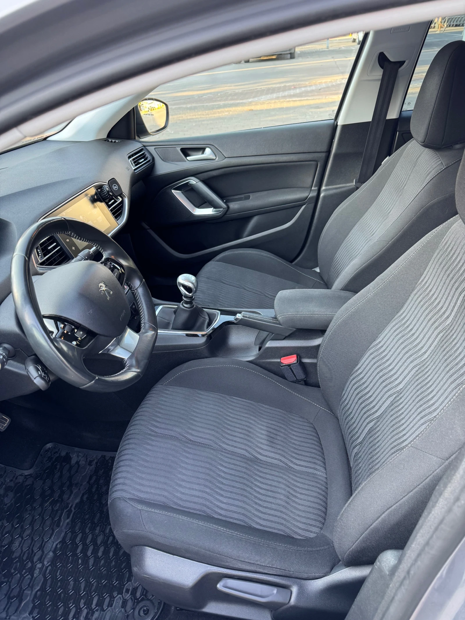 Peugeot 308 T9 1.6 BlueHDI - изображение 7