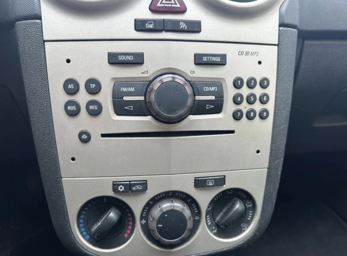 Opel Corsa  - изображение 7