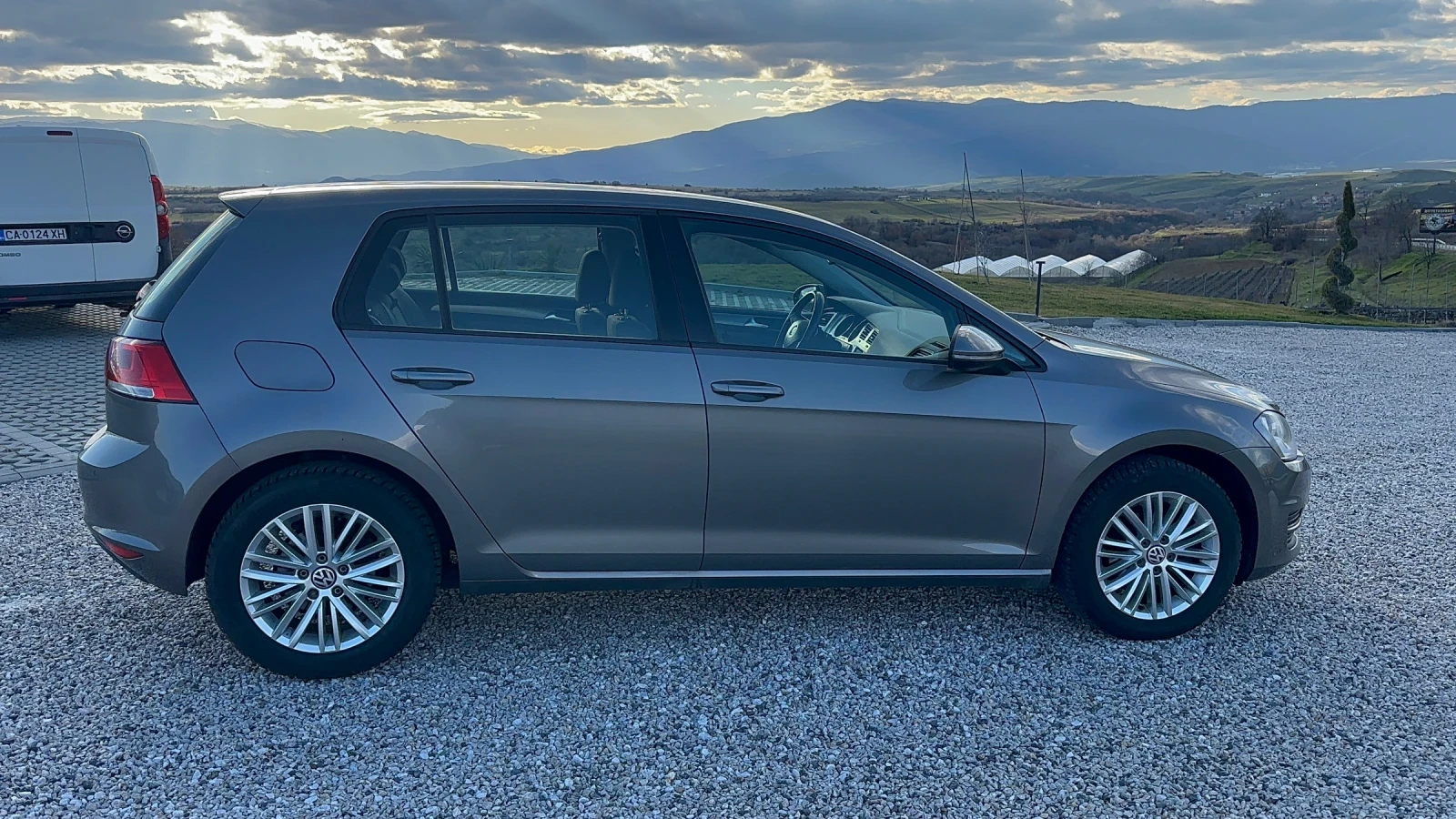 VW Golf 1.6TDI* MULTI* 360* NAVI* �������� �������*  | Mobile.bg � ����������� 8