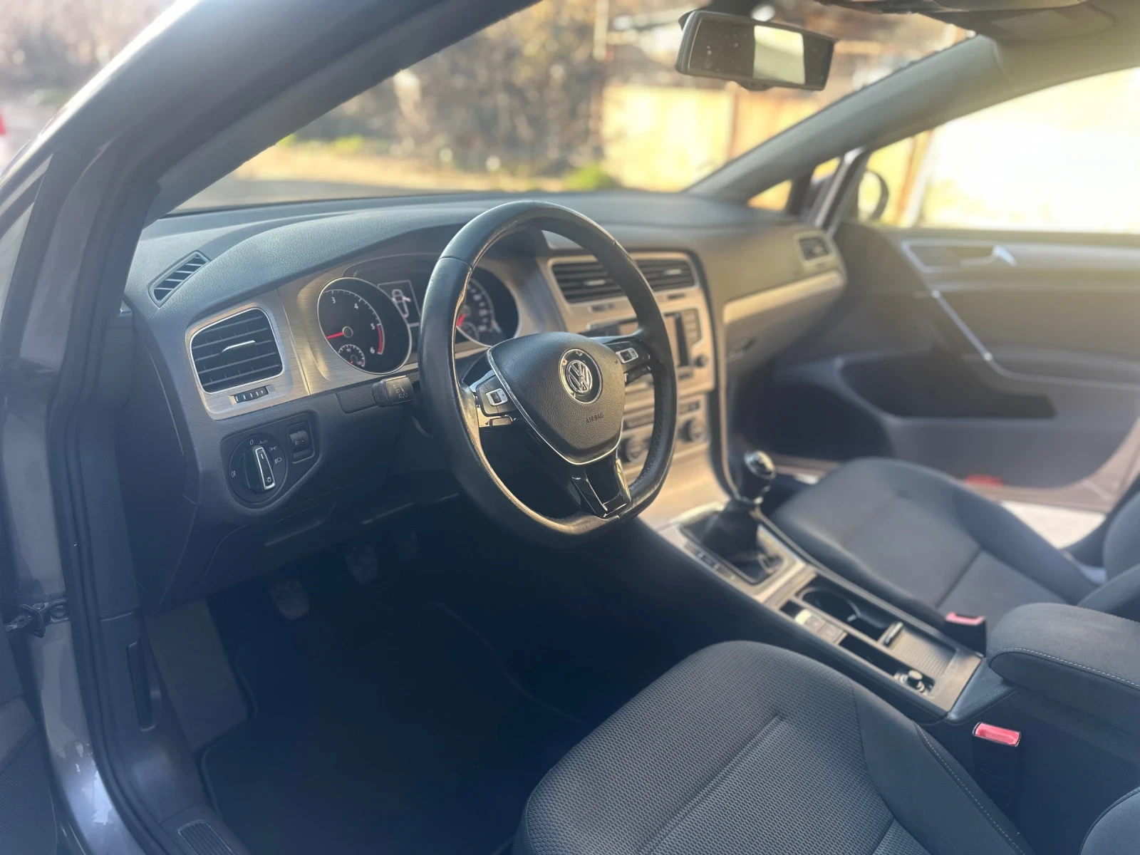 VW Golf 1.6TDI* MULTI* 360* NAVI* �������� �������*  | Mobile.bg � ����������� 11