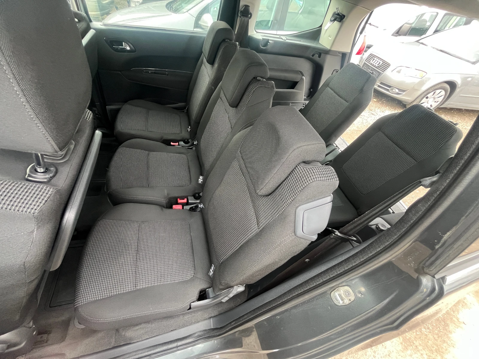 Peugeot 5008 2.0HDI 7 �����, TV | Mobile.bg � ����������� 12