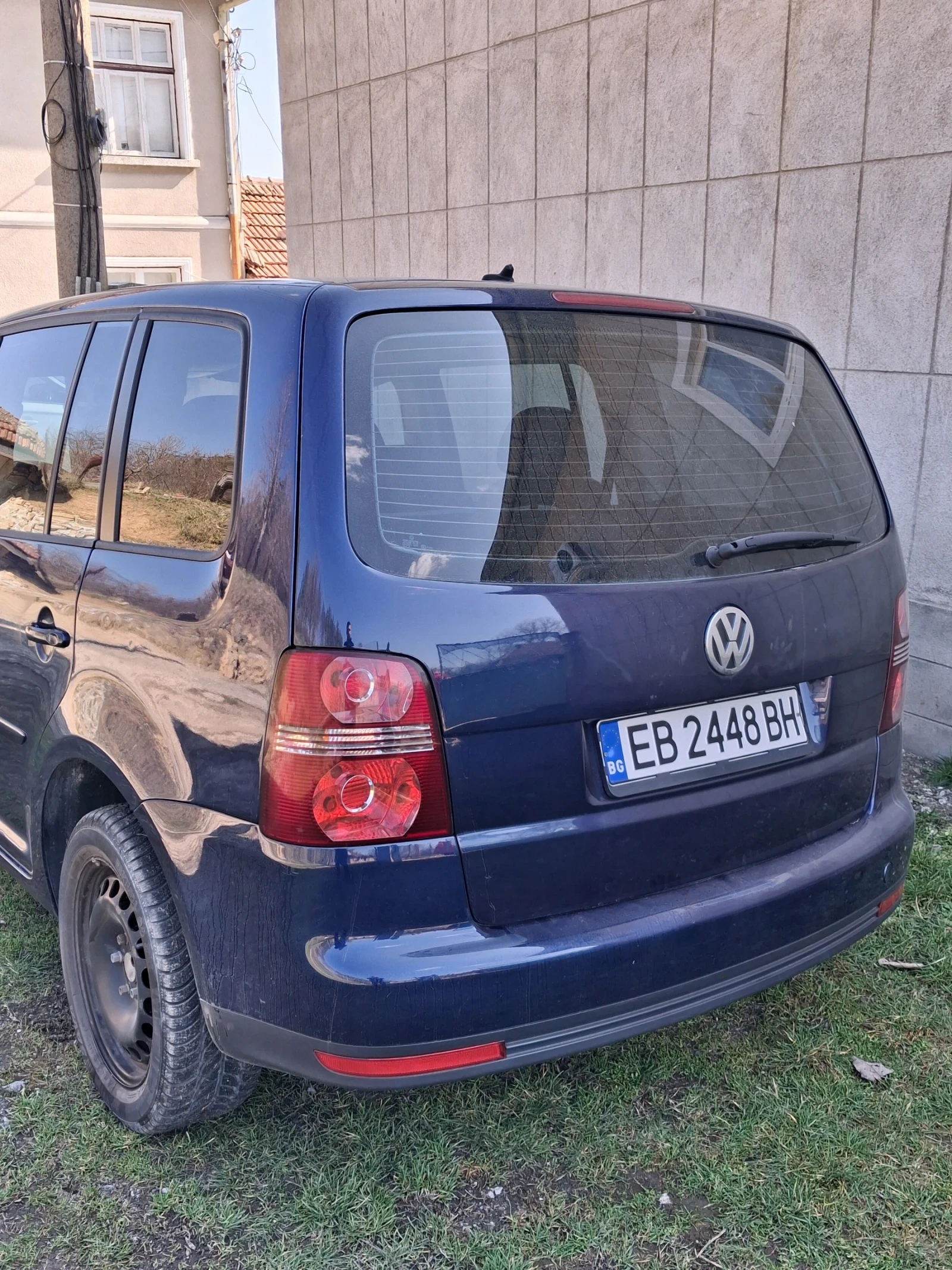 VW Touran, снимка 5 - Автомобили и джипове - 53745965