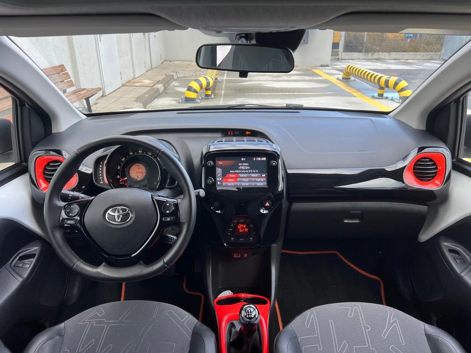 Toyota Aygo  34500km CABRIO EDITION  | Mobile.bg � ����������� 10
