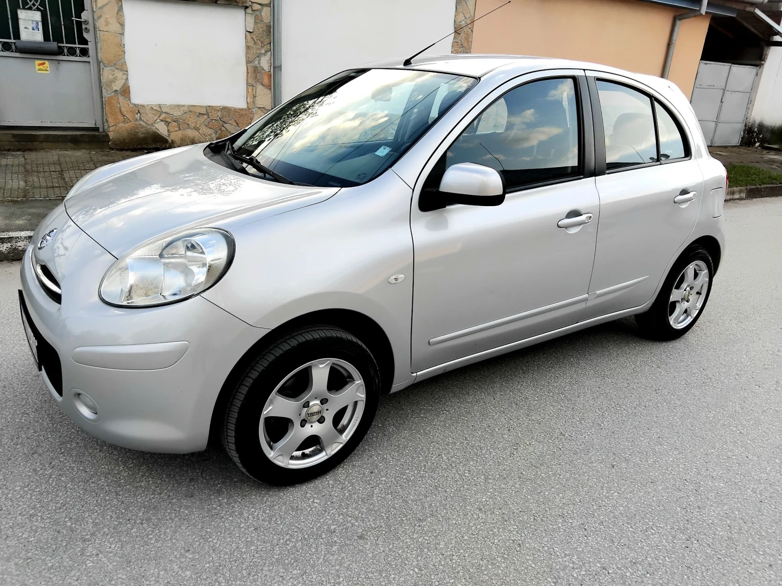 Nissan Micra 1.2i80k+ КЛИМА. ВЕРИГА. 2012г ТОП///, снимка 2 - Автомобили и джипове - 54416455