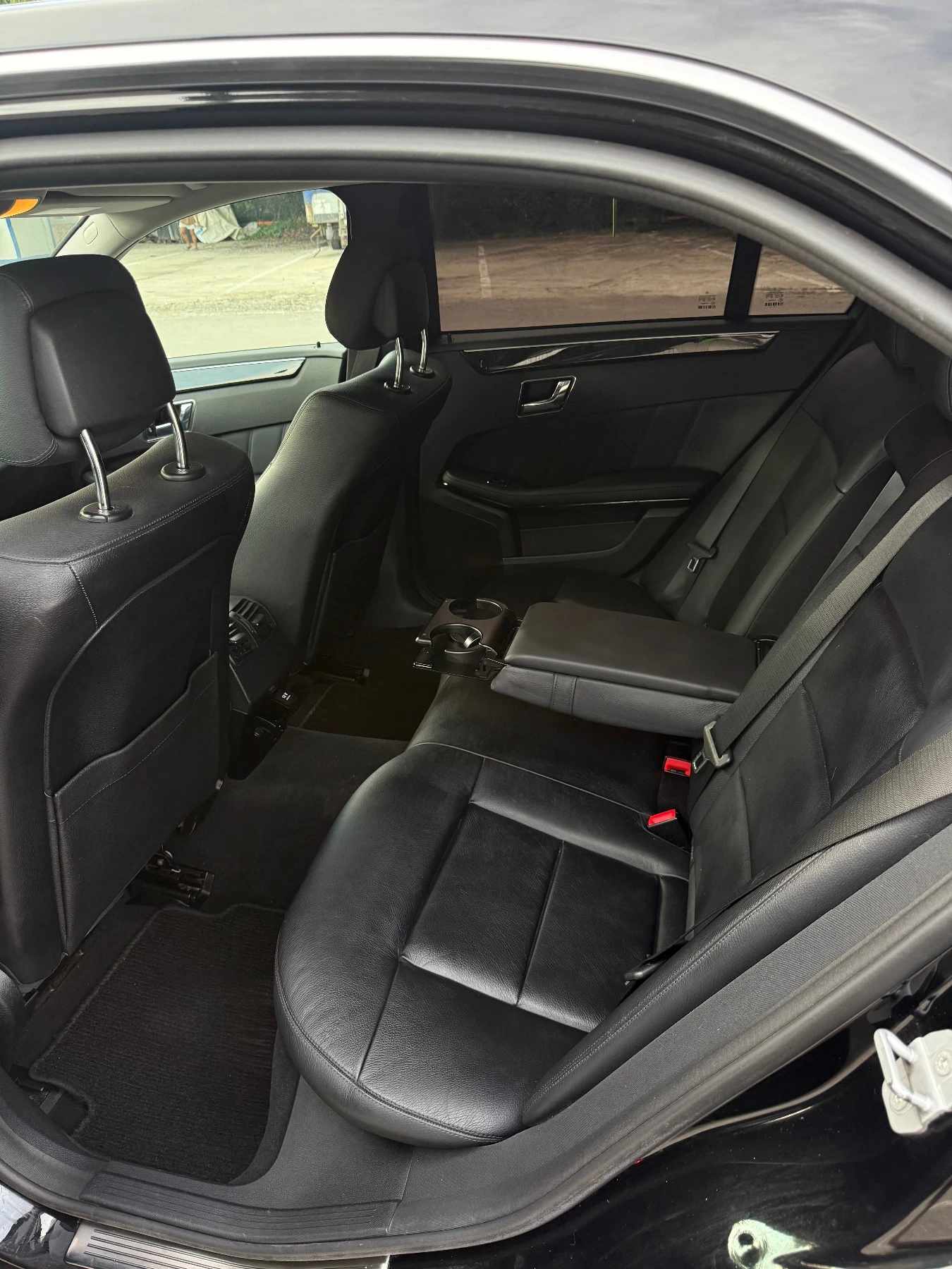 Mercedes-Benz E 350 E-350CDI AVANTGARDE , снимка 11 - Автомобили и джипове - 54990669