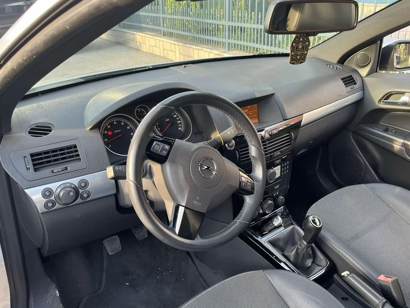 Opel Astra, снимка 4 - Автомобили и джипове - 55015118
